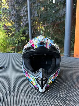 Prilba pre štvorkolku a motorku - 2