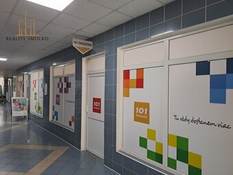 Na prenájom obchodný priestor v centre mesta Humenné. - 2