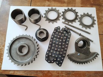 Predám náhradné diely z motora jawa 350 / 634 - 2