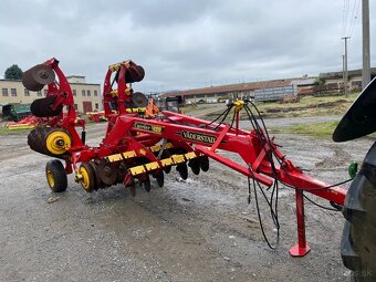 Diskový podmietač Vaderstad Carrier 425 - 2