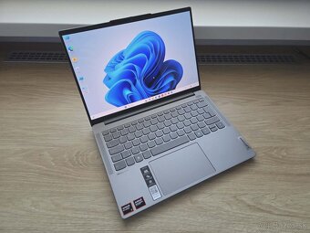 Lenovo IdeaPad Pro 5 14" OLED R7 8845HS;32GB/1TB;zaruka - 2