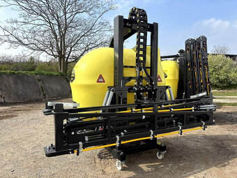Nesený postřikovač Agrose Vega 1000l, 16m ramená - 2