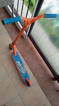 Kolobezka freestyle NERF - 2
