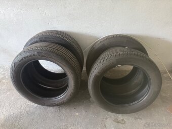 Predám letné pneumatiky 215/55 R17 - 2