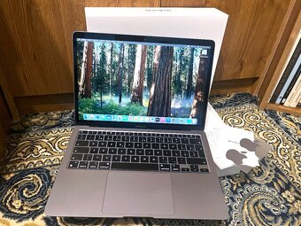 P: Apple Macbook Air M1 Space Grey - 16GB RAM - 256GB SSD - 2