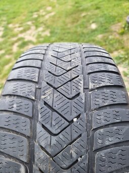 235/45r18 - 2
