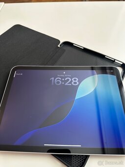 Predám tablet iPad 10. generácie (2022) strieborný - 2