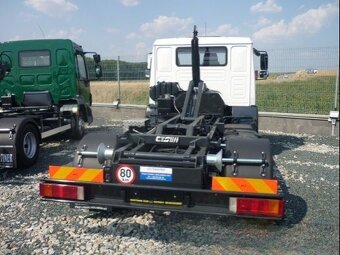 Man 12.220 hákový nosič kontejnerů - 2