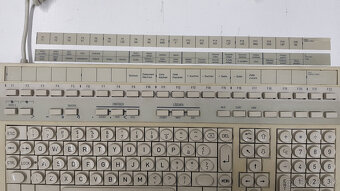 Na predaj Vzácna klávesnica SIEMENS NIXDORF S26381 K46-V310 - 2
