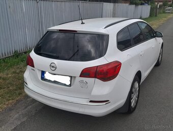Opel ASTRA SPORTS TOURER - 2