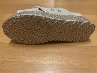 Nove liu jo slapky - 2