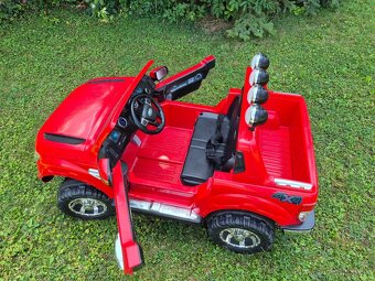 Elektricke auto FORD - 2