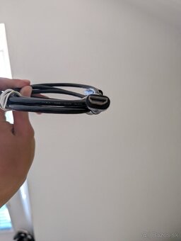 🎥 HDMI kábel – 2 € - 2