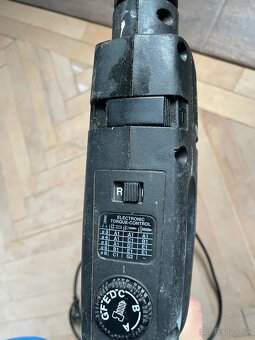 Príklepová vŕtačka Black & Decker BD155RT - 2