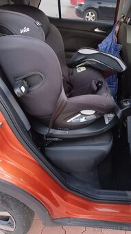 Predam autosedacku joie i-spin 360 - 2