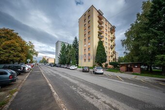 SKVELÝ 3 IZBOVÝ BYT na Sládkovičovej ulici v Žiari nad Hrono - 2