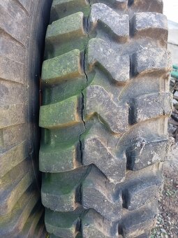 Gumy pneumatiky na vlečky - 2