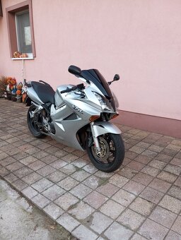 Honda VFR 800 V-tec - 2
