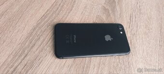 Apple iPhone 8 - 2