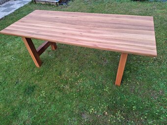 Jedálenský stôl - 2