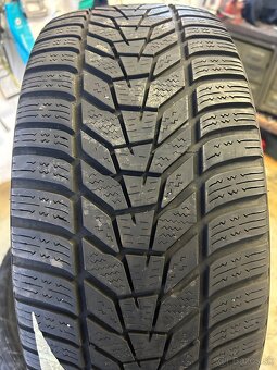 Zimné gumy Hankook 225/45 R18 - 2