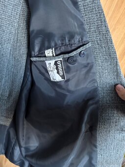 Zachovaly pánsky oblek - 2