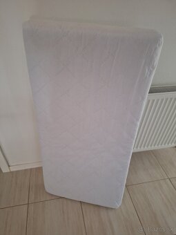 Detska postielka s prislusenstvom - 2