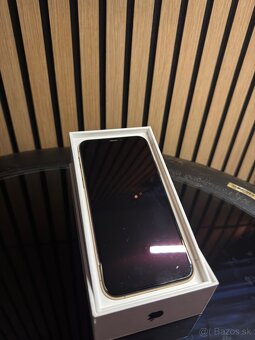 iPhone 11 Pro 64 GB – Gold - 2