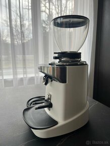 Profesionálny mlynček na kávu zn. CEADO - 2
