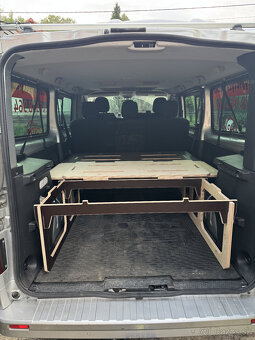 Predám skladaci kempingovy box pre Opel Vivaro - 2