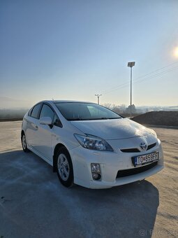 Toyota prius - 2