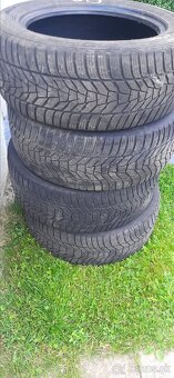 Hankook winter evo3 x 235/55 r17 - 2