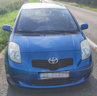 Predám Toyotu YARIS VVT-I, benzín, 1298cm3, 64 kW, KAT, 5-dv - 2