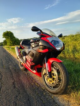 Aprilia rsv 1000 mille - 2
