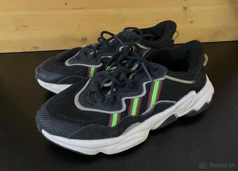 Adidas Ozweego Black/Green FR 42 / US 8.5 - 2