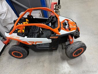 Detské elektrické autíčko 4\4 - 2