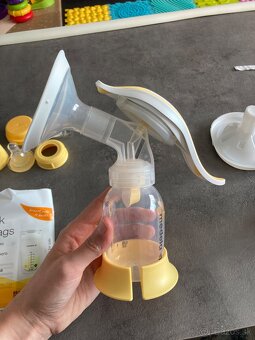 Medela odsávačka mlieka - 2