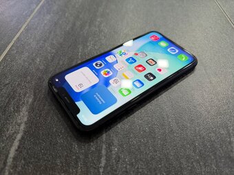 Apple iPhone 11 64 GB Black - 2