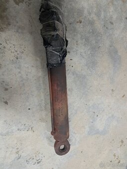 Hydraulický piest - 2