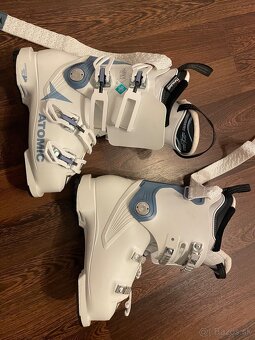 Predám dámske lyžiarky Atomic - 2