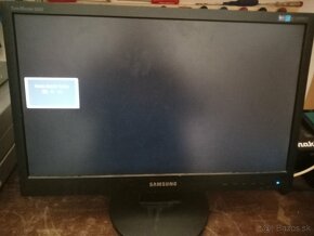 Predám lcd monitor Samsung 22435N - 2