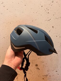 Cyklistická prilba Crivit - málo používaná L/XL (59-64cm) - 2