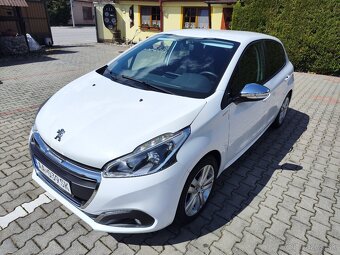 Peugeot 208- 1.2 benzín 60kw.. - 2