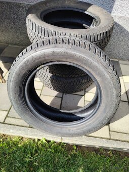 Predám Pneu Dunlop 205/60R16 Zimné - 2
