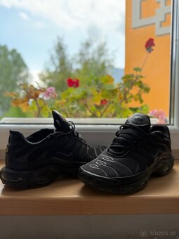 Nike Air Max Plus Triple Black - 2