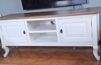 Stolík pod TV - 2