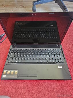 Lenovo G585 serie 15,6" - 2