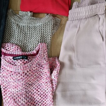 Dámské oblečenie a kabelky - 2