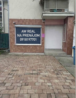 Na prenájom kompletne zariadený a funkčný salón manikúry a p - 2