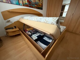 Manželska postel s uložnym priestorom - 2